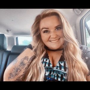 Meet your Posher, Mercedes